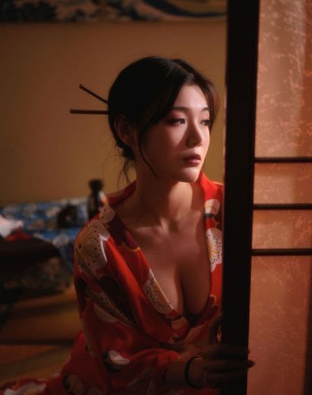 皇后的顶流日常短剧免费观看