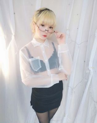 二女一夫做爰过程