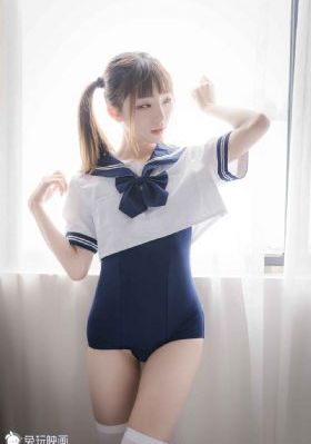 笼中女