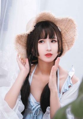 丰满的大胸女朋友5在线观看