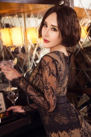 总裁夫人来自农村免费观看