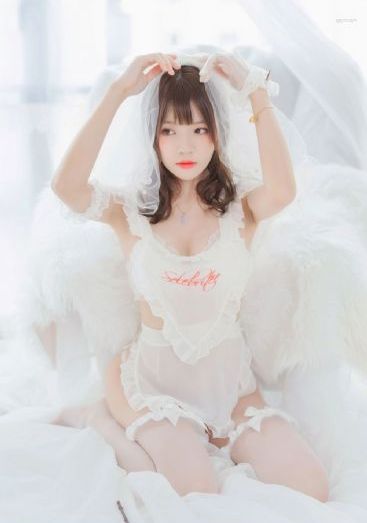女人荫蒂让男人添舒服