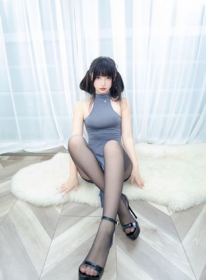 困在同一天一千年